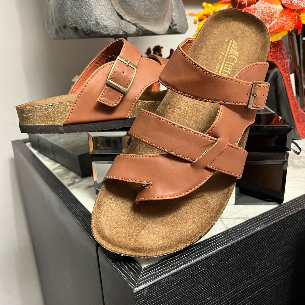 Cliffs by WHITE MOUNTAIN Brown Sandals